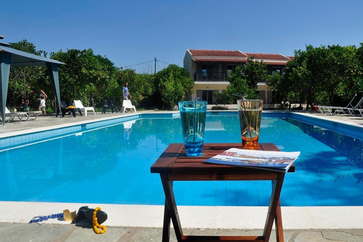 Orange Grove Suites Бенитсес Экстерьер фото