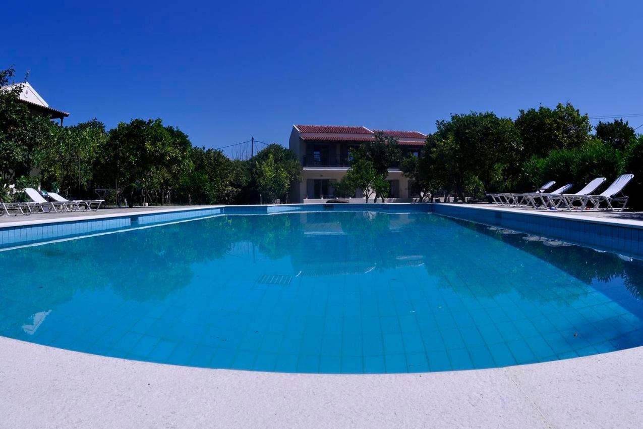 Orange Grove Suites Бенитсес Экстерьер фото