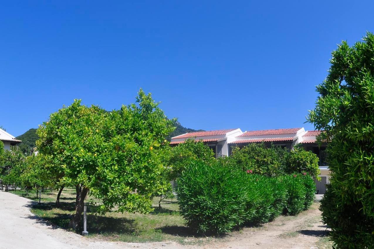 Orange Grove Suites Бенитсес Экстерьер фото